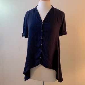 89th & Madison Navy blouse. Size M